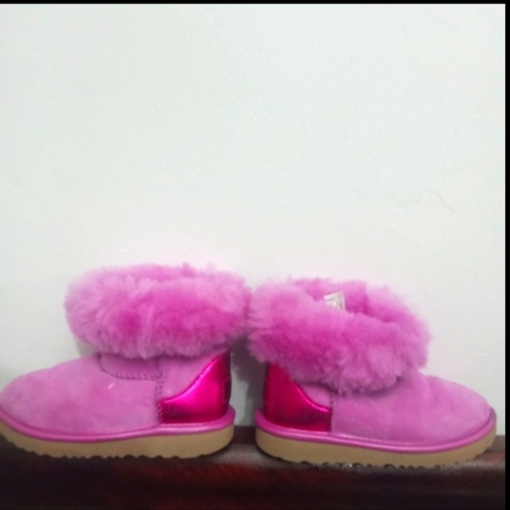 UGG Pink Shearling Boots No  Box 🚫 Used/Worn Good Condition 💓
